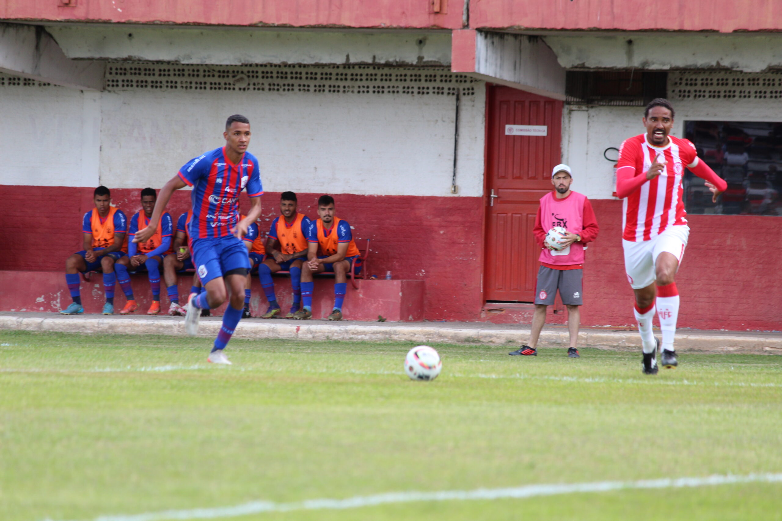 Brusque e Concórdia empatam sem gols em jogo com expulsão de goleiro